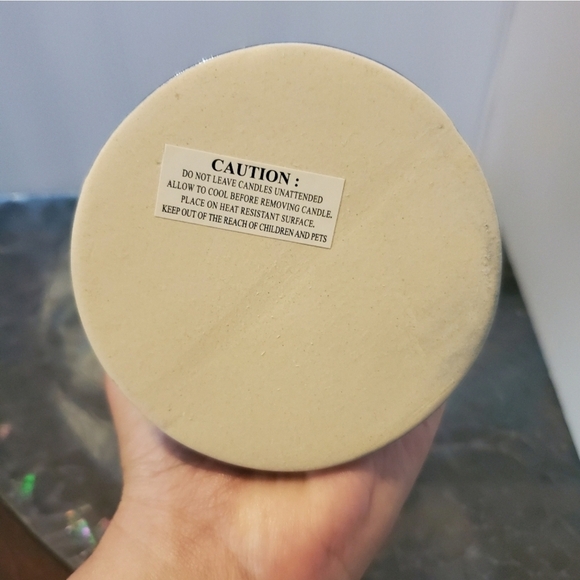 Ceramic Oil Burner in Deep Blue - Picture 8 of 8